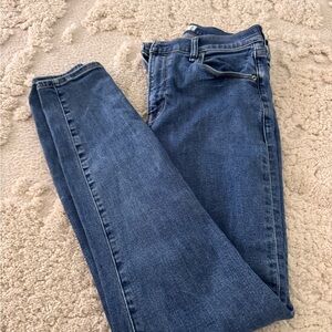 Abercrombie & Fitch Skinny Jeans in Dark Blue Wash